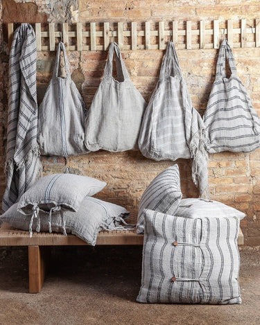 Détail du tissu du sac en lin Dareels