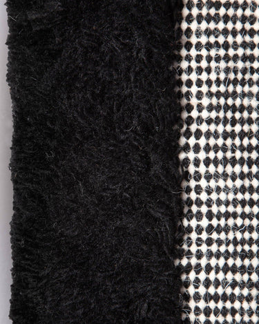 Détail de la texture du tapis VELSAO Dareels