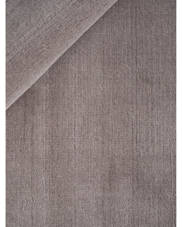 Detalle de alfombra de lana gris claro Halo Cloud Linie Design con nube difuminada