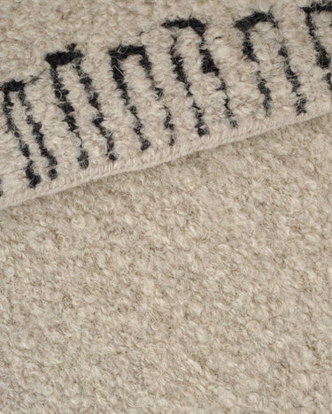 Detalle de alfombra Zenith Moon beige