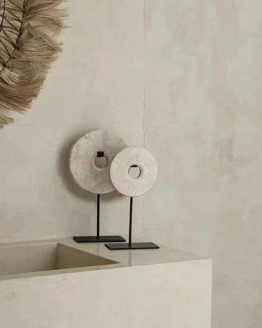 Disco decorativo de mármol blanco con soporte
