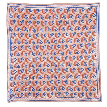 Pañuelo violeta block print al cuello