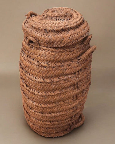 Escriño vintage de fibras naturales