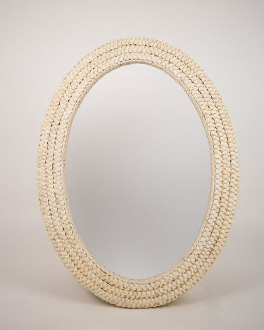 Mirror with a natural corn-leaf frame