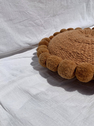 Cojín Decorativo CERAFINA Mediano Ocre: Lana de Oveja Artesanal Exclusivo