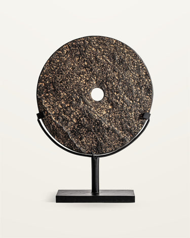 Figura decorativa de seoane piedra oscura hierro negro grande de Vical