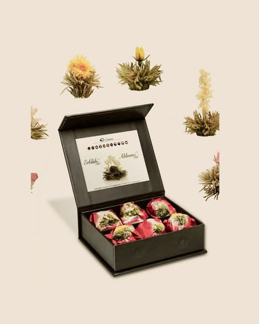 Flores de té para infusión en agua caliente