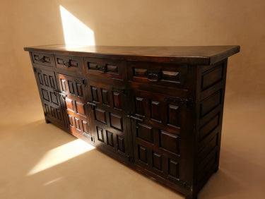 Mueble Castellano