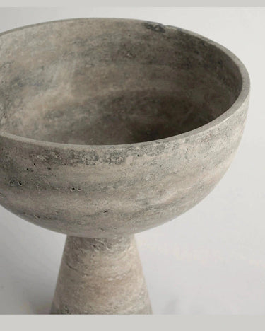 Frutero gris de pie alto, detalle del interior