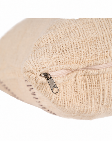 Funda de cojín rectangular de algodón natural, detalle de la cremallera