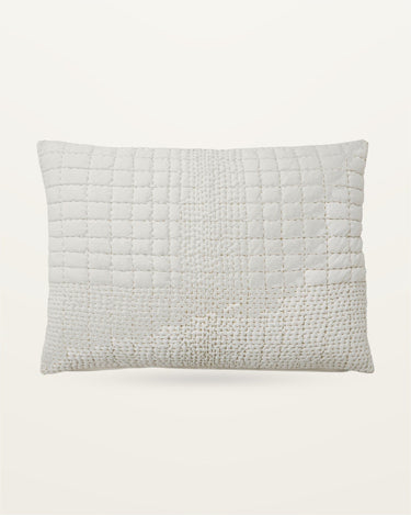 Funda de cojín rectangular SARGA blanca acolchada – Nordal