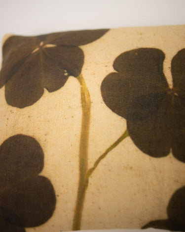 Funda de cojín Edeline de lino natural 40 × 60 cm, vista de detalle
