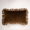 Funda de cojín Elina marrón con volante 30 × 50 cm, vista principal