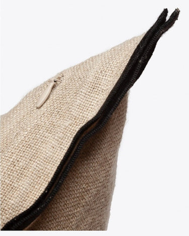 Funda PAWAI Dareels detalle decorativo