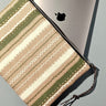 Funda de ordenador portátil tejido alpujarra beige marrón y verde