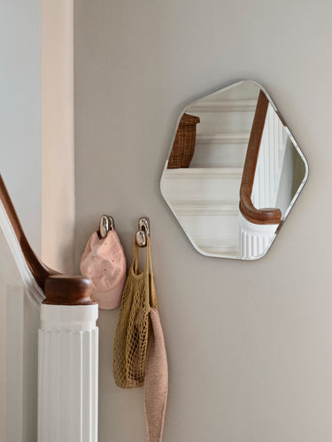 Ganchos de pared de aluminio plateado de Broste Copenhagen, modelo doble, vista 2