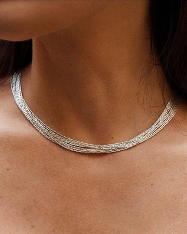 Gargantilla Chiara plateada de cadenas retorcidas Agapée