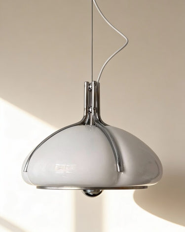 Lámpara space age de Guzzini