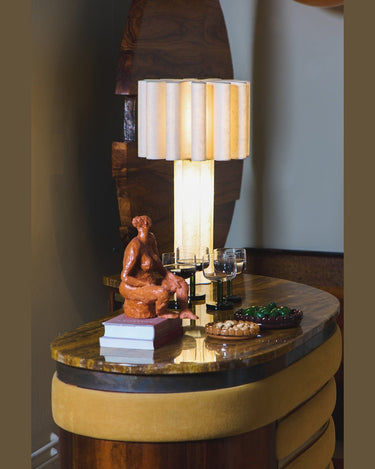 Lámpara de Mesa Heidi con Diseño Elegante y Moderno