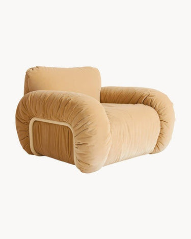 Detalle de tapizado en sillón artesanal de terciopelo HK Living