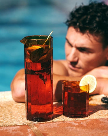 Amber borosilicate glass beaker by HK Living, detail view