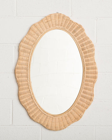 https://ik.imagekit.io/c2dr4dawp/https%3A%2F%2Fprofessional.mahehomeware.com%2Fwp-content%2Fuploads%2F2023%2F09%2Fmahehomeware-wavy-rattan-mirror-penny.jpg?tr=f-jpg