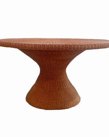 https://ik.imagekit.io/c2dr4dawp/https%3A%2F%2Fprofessional.mahehomeware.com%2Fwp-content%2Fuploads%2F2025%2F08%2Fmahehomeware-rattan-round-dinning-table-oslo.jpg?tr=f-jpg