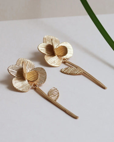 Pendientes largos dorados Pampalonia Joidart