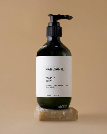 Savon pour les mains Manisante au parfum de cèdre