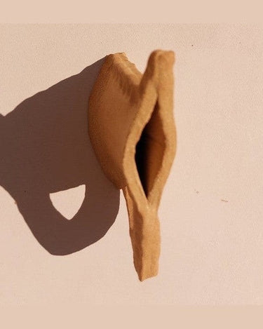 Pièce décorative artisanale en céramique