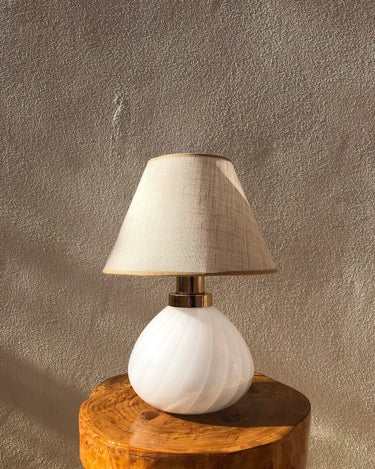 Détail de la lampe vintage en verre de Murano à motif tourbillonnant