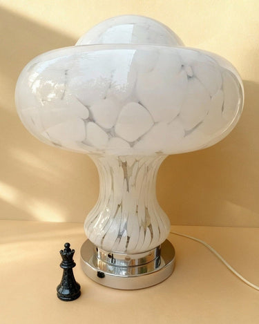 Lámpara de mesa vintage tipo seta de vidrio moteado