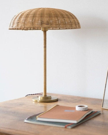 Balzac natural rattan table lamp with an elegant brass base