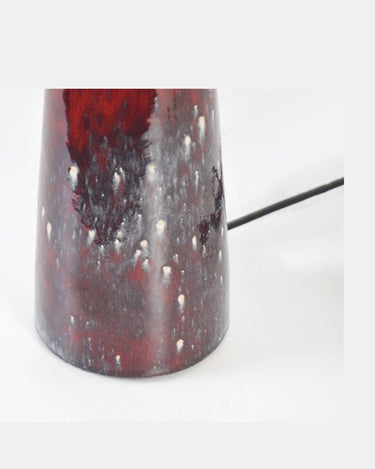 Lámpara de mesa artesanal en cerámica roja