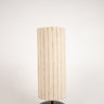 Lámpara de mesa de madera de mango y fibras naturales de Olsson & Jensen