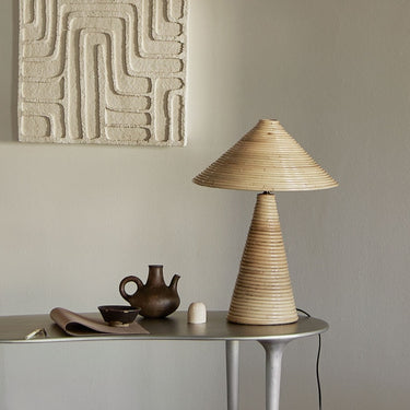 Lámpara de mesa de ratán natural de Tine K Home
