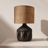 Lámpara de mesa vintage de cerámica sueca con pantalla de ratán natural