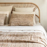 Cojin seda yute miel sobre ropa de cama natural