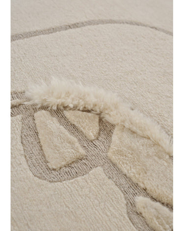 Detalle de alfombra Duo Self blanca Linie Design