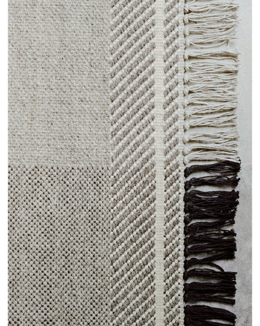 Alfombra Mindful Soul piedra beige Linie Design en ambiente