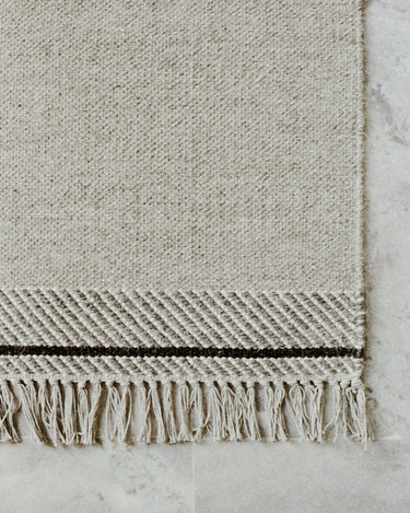 Alfombra Mindful Soul piedra y gris Linie Design vista completa