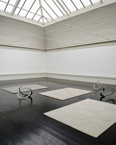 Alfombra Orb Alliance de lana blanca en relieve Linie Design