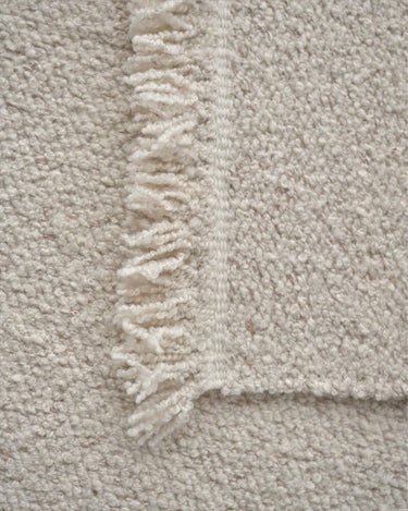 Alfombra Peaceful Parity blanca Linie Design vista completa