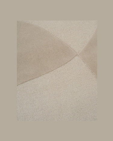 Detalle de alfombra Split Plains beige Linie Design