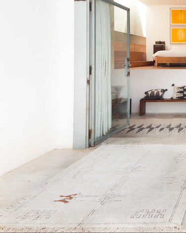 Diseño étnico de la alfombra lavable Kerman beige