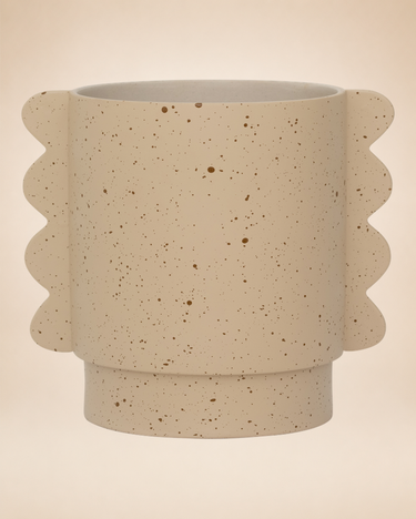 Maceta de ceramica reciclada con forma de alas taupe Urban Nature Culture
