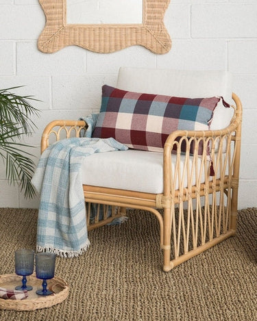 Sillón de ratán natural tejido a mano con cojín incluido