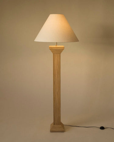 https://professional.mahehomeware.com/wp-content/uploads/2026/01/mahehomeware-rattan-floor-lamp-base-ariane-9.jpg