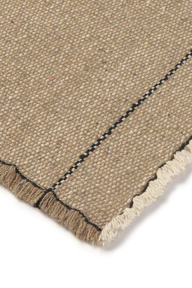 Detalle del algodón y las fibras recicladas de manteles individuales natural y negro