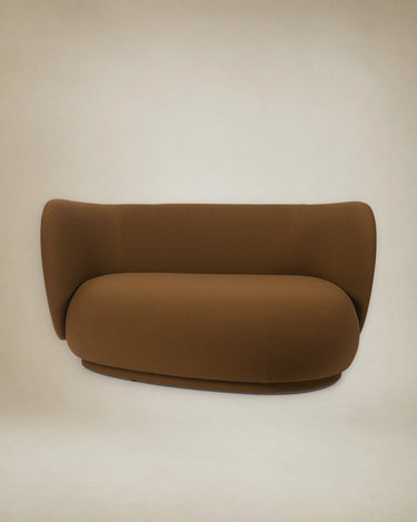 Sofá curvo Rico derecho verde de diseño en Matuta Home - imagen 3